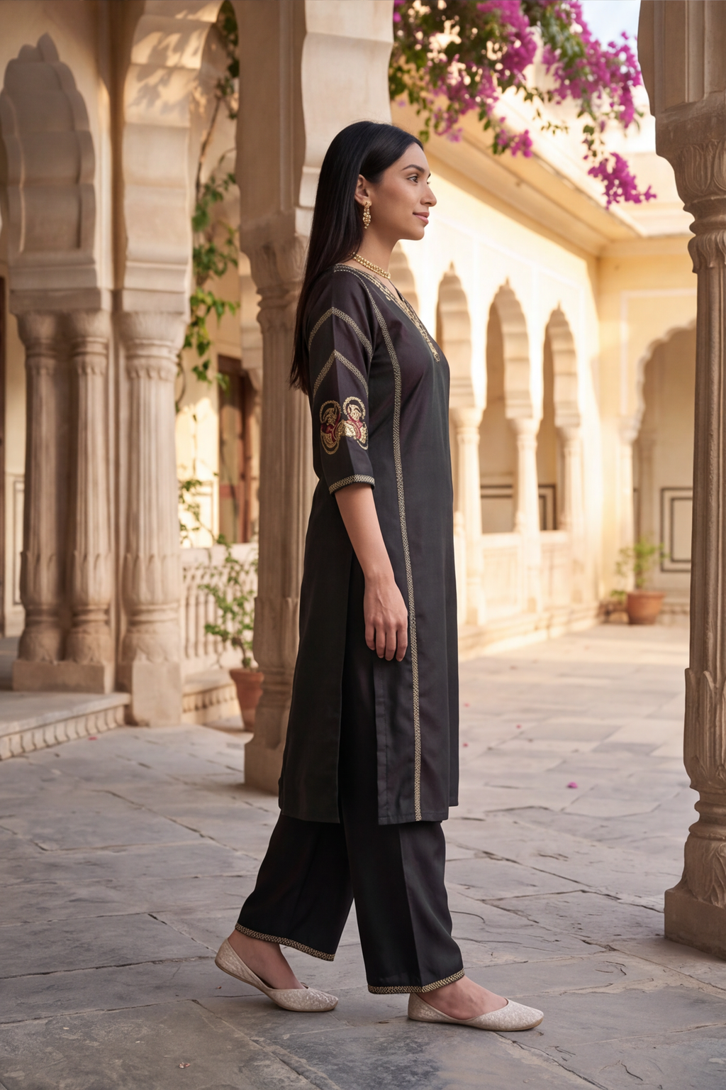 Two-Tone Deep Emerald & Charcoal Oxford Silk Kurti Palazzo Set with Scalloped Dupatta
