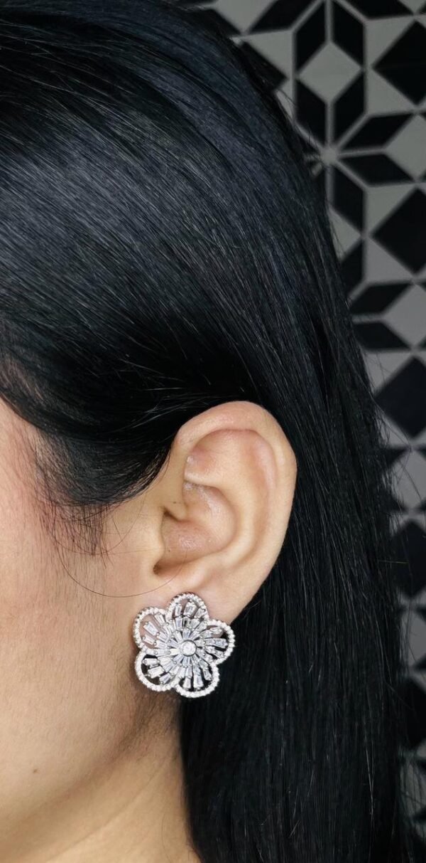 Ad Stud - Image 2