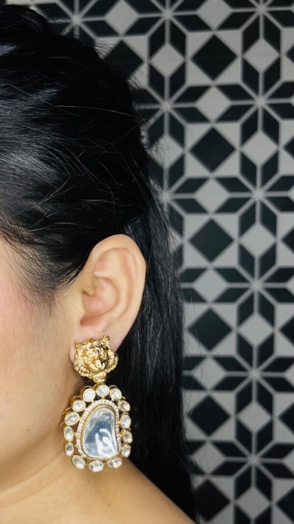 Sabhya Inspired Earring