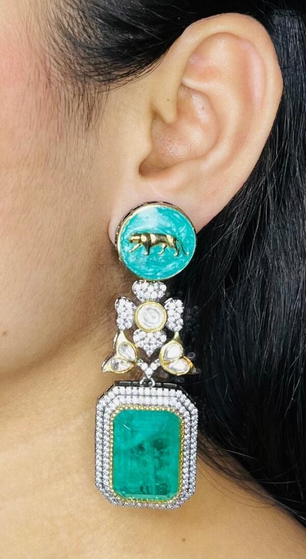 Sabhya Inspired Earring
