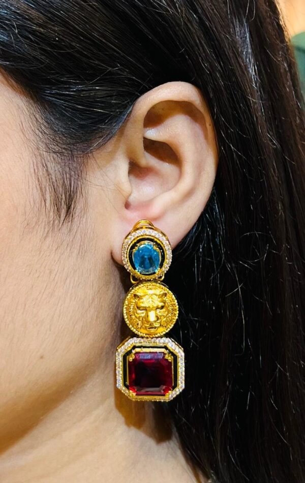 Sabhya Inspired Earring