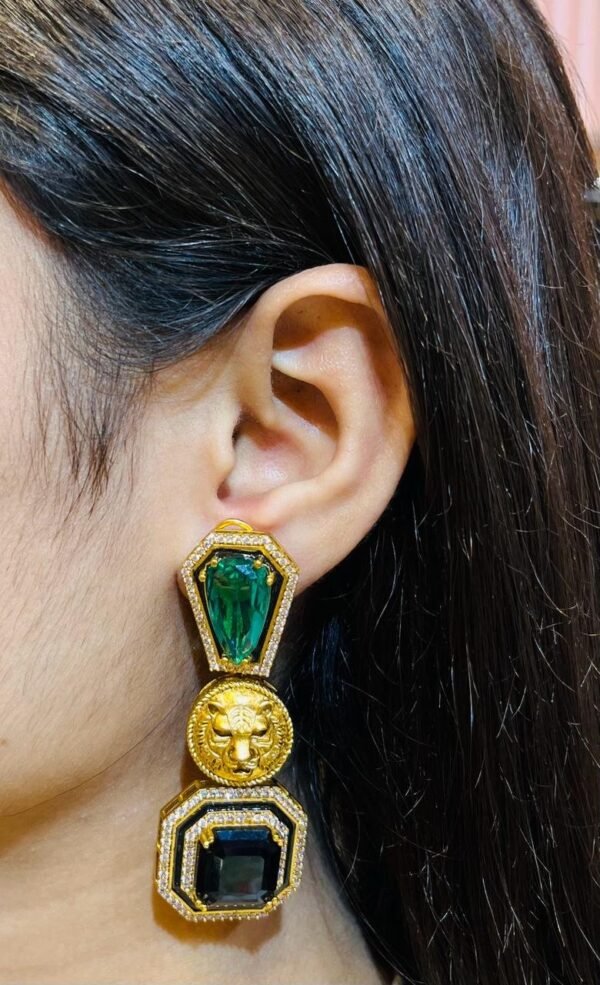 Sabhya Inspired Earring