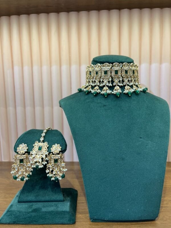Gold Choker Set 3280