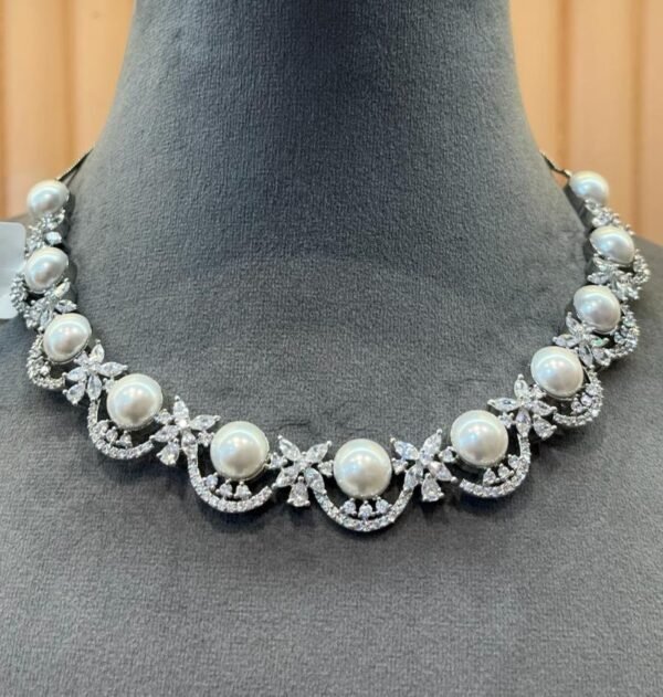 Ad Necklace 4147