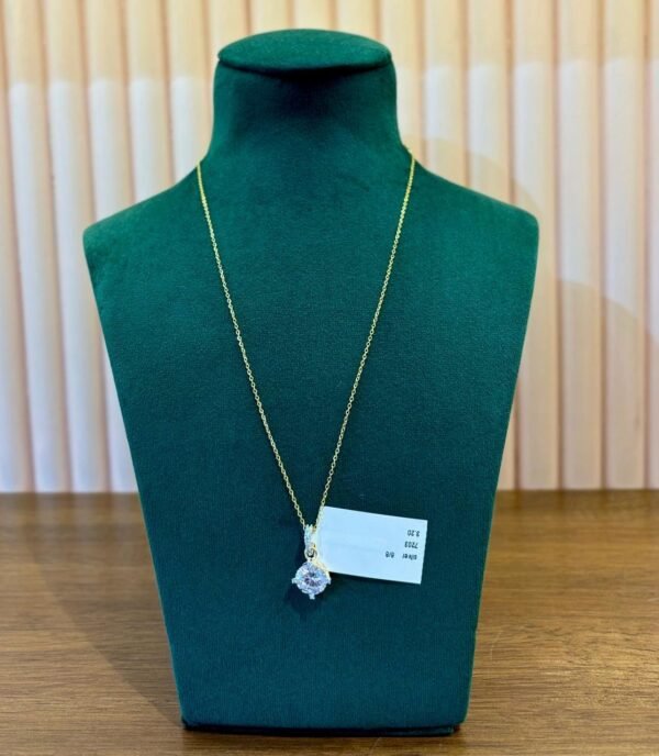 Ad Pendant Set